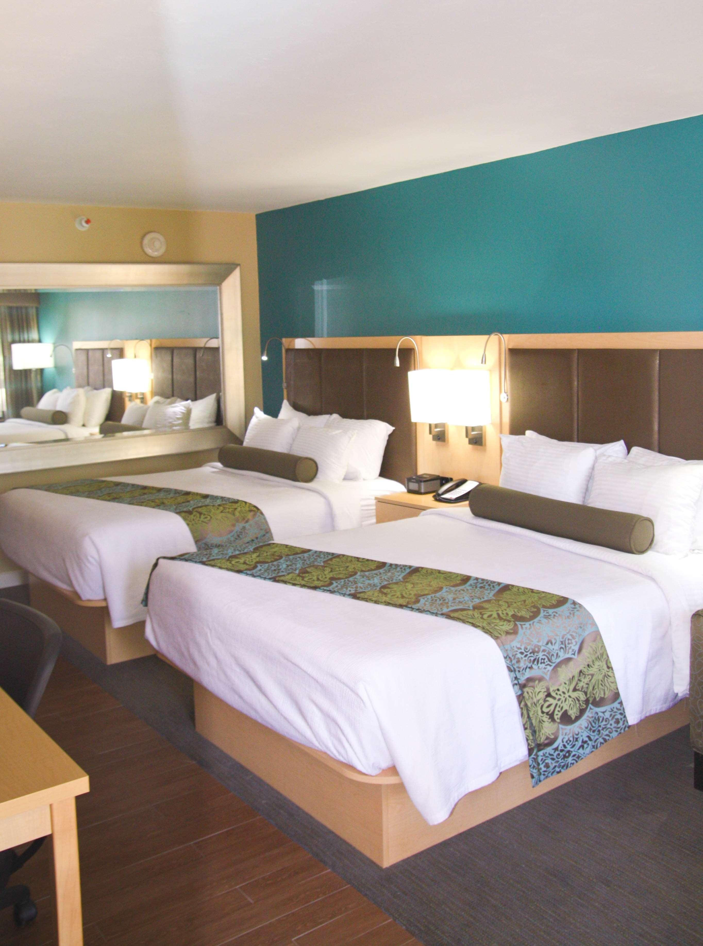 Best Western Plus South Coast Inn Goleta Exterior photo