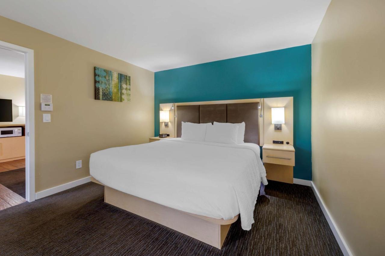 Best Western Plus South Coast Inn Goleta Exterior photo